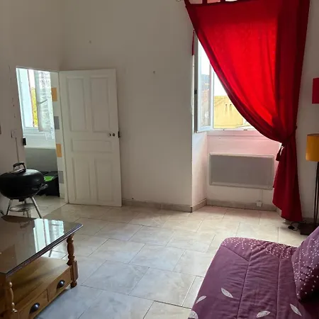 Casa Di Corte T2 Climatise Tous Confort Centre Du Village Appartement Galeria (Corsica)